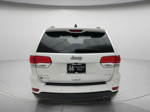 Used 2016 Jeep Grand Cherokee Limited w/ Luxury Group II AWD/4WD image 4