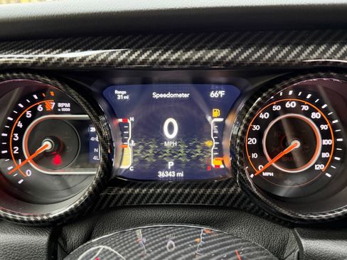 Used 2021 Jeep Gladiator Overland image 23