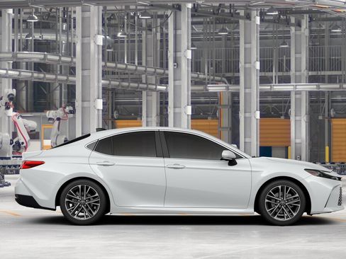 New 2026 Toyota Camry XLE AWD/4WD image 12