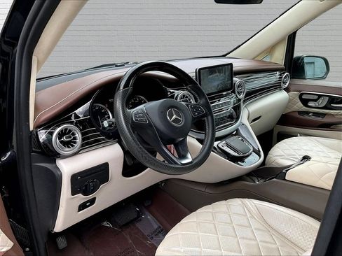Used 2020 Mercedes-Benz Metris Passenger image 14
