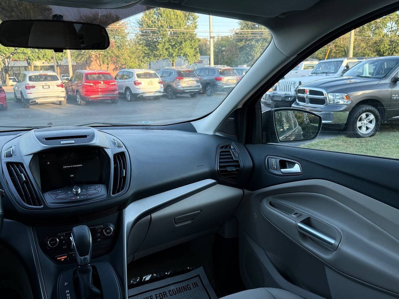 Used 2016 Ford Escape SE w/ Equipment Group 201A FWD image 18
