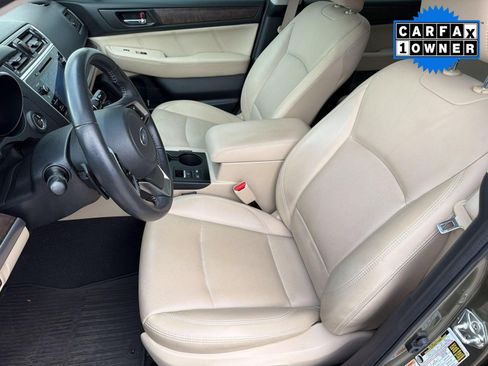 Used 2018 Subaru Outback 3.6R Limited AWD/4WD image 5