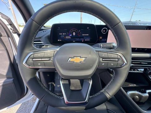 New 2026 Chevrolet Traverse LT w/ Sun and Wheel Package image 21