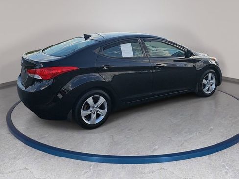 Used 2013 Hyundai Elantra GLS w/ Preferred Pkg image 5