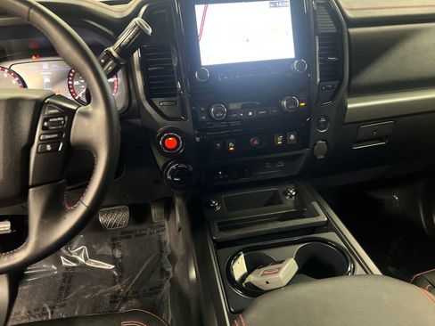 Used 2023 Nissan Titan PRO-4X w/ Pro-4x Convenience Package AWD/4WD image 22