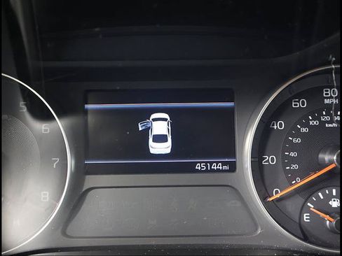 Used 2023 Kia Forte LXS w/ LXS Technology Package FWD image 9