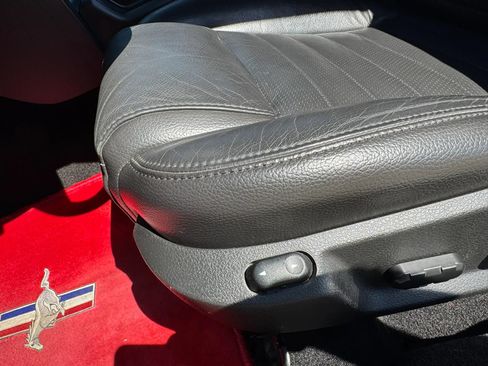Used 2006 Ford Mustang GT Premium RWD image 33