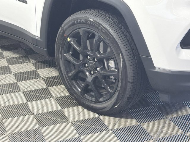 New 2026 Jeep Compass Latitude AWD/4WD image 2