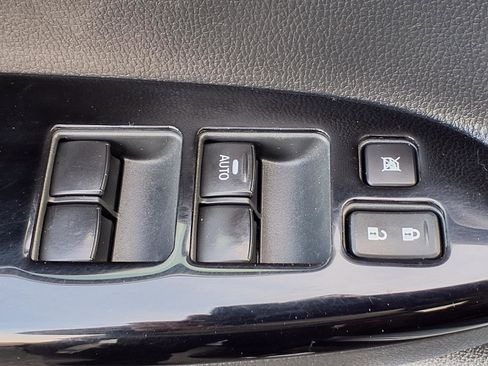 Used 2024 Mitsubishi Eclipse Cross LE AWD/4WD image 26