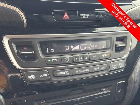 Used 2021 Honda Pilot Touring image 25