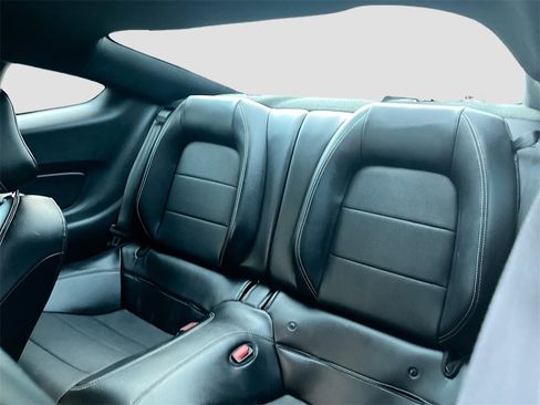 Used 2021 Ford Mustang Premium image 23