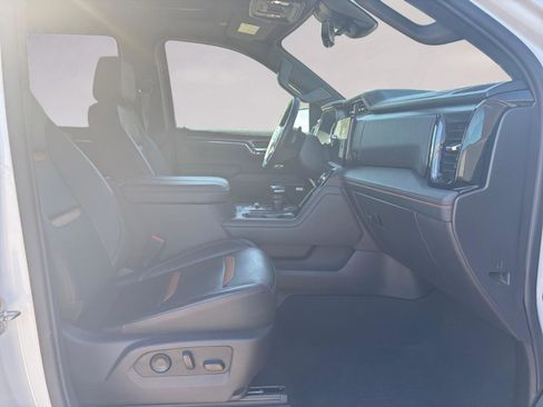 Used 2024 GMC Sierra 1500 AT4 w/ Technology Package image 15