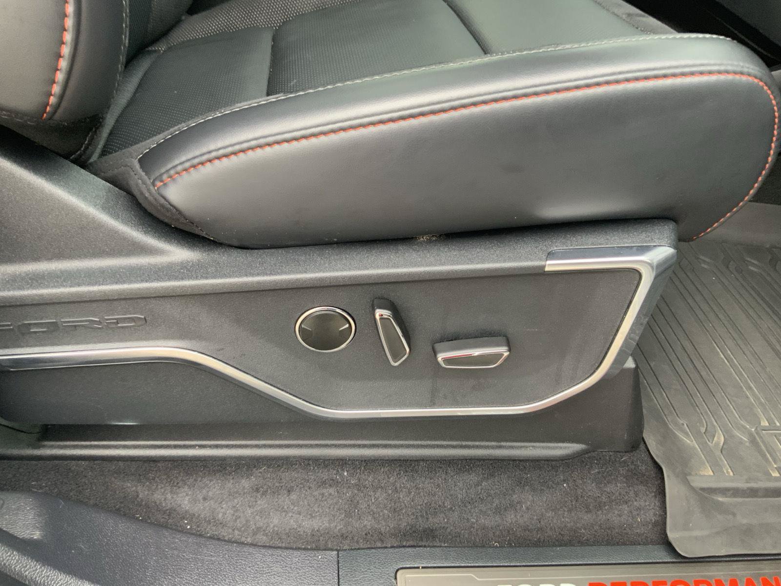 Used 2025 Ford F150 Raptor AWD/4WD image 70