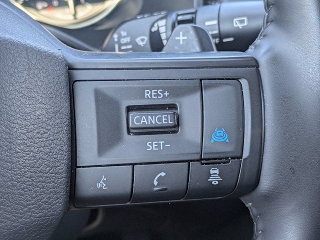 Used 2025 Nissan Rogue SV FWD image 27
