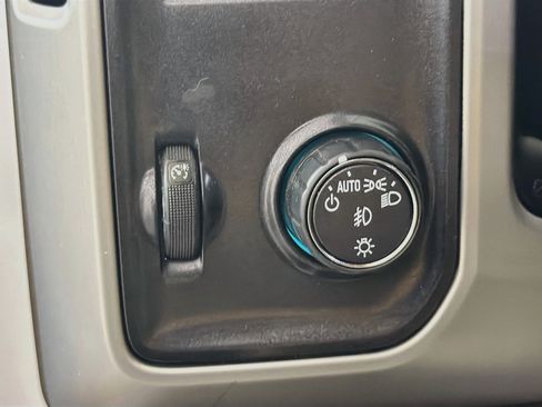 Used 2018 GMC Sierra 1500 SLT w/ SLT Premium Package RWD image 17