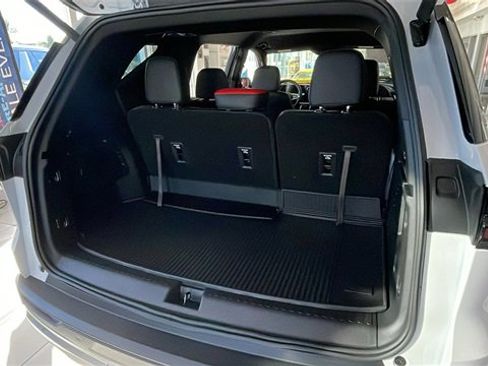 New 2026 Chevrolet Traverse LT w/ LPO, Floor Liner Package image 24