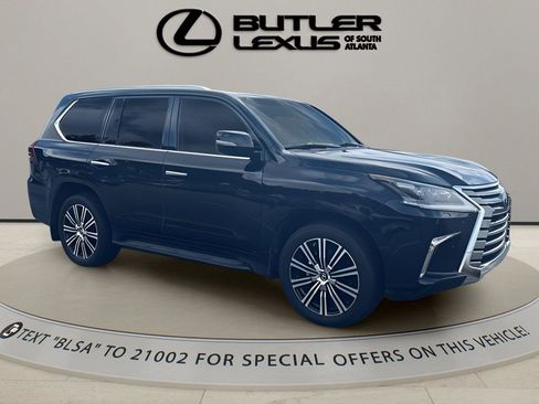 Used 2020 Lexus LX 570 4WD w/ Luxury Package image 3