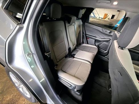 Used 2022 Ford Escape SE w/ Convenience Package image 28