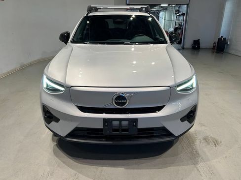 Used 2023 Volvo XC40 Recharge Ultimate AWD/4WD image 8