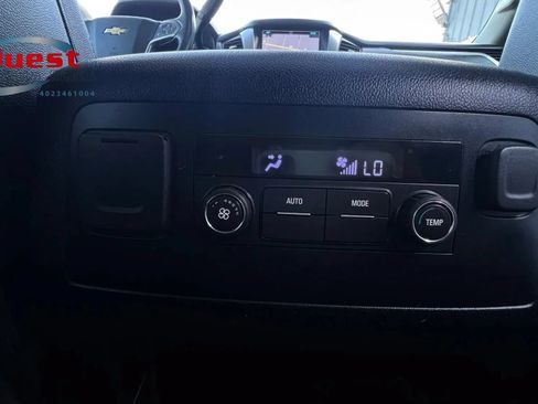 Used 2020 Chevrolet Suburban LT AWD/4WD image 24