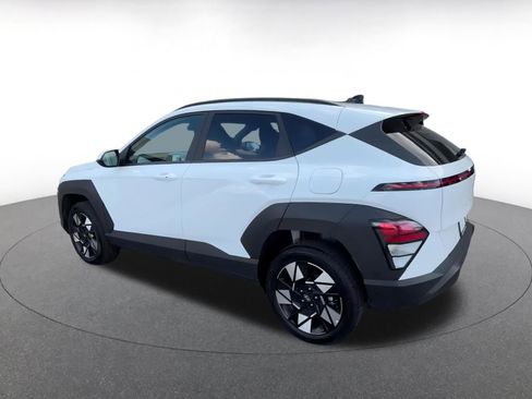 Used 2025 Hyundai Kona SEL image 10