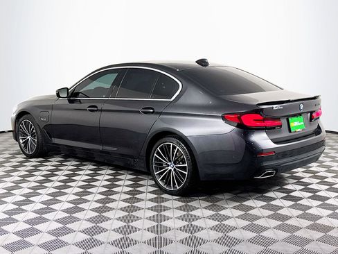 Used 2023 BMW 530e w/ Premium Package image 6