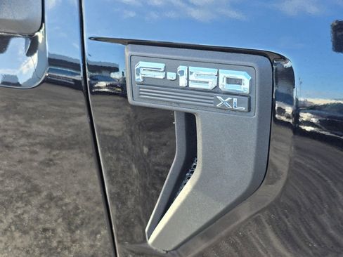 Used 2023 Ford F150 XL image 11