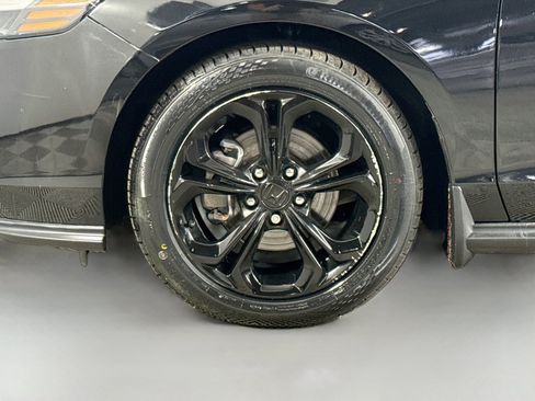 Used 2023 Honda Accord EX image 38