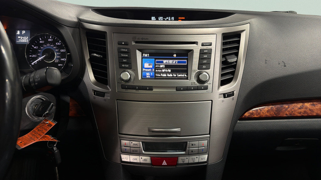 Used 2012 Subaru Outback 2.5i Limited w/ Moonroof Pkg AWD/4WD image 34