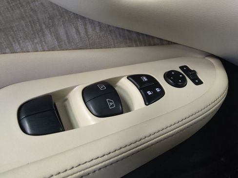 Used 2020 Nissan Murano SV FWD image 27