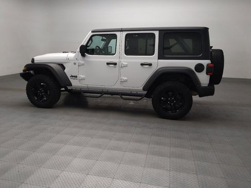 Used 2019 Jeep Wrangler Unlimited Sport image 3