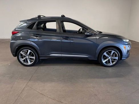 Used 2019 Hyundai Kona Limited FWD image 2