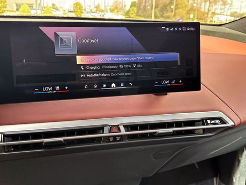 New 2026 BMW iX xDrive60 w/ M Sport Package image 22