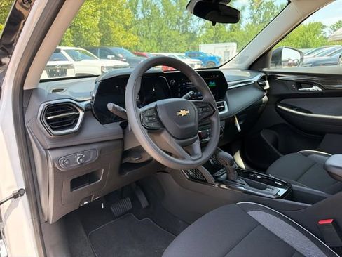 New 2026 Chevrolet TrailBlazer LS w/ LS Convenience Package AWD/4WD image 14