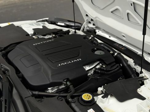 Used 2016 Jaguar F-TYPE R AWD/4WD image 51
