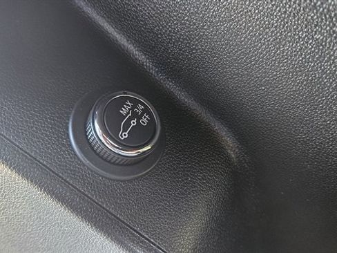 Used 2024 Cadillac XT6 Luxury w/ LPO, Floor Liner Package AWD/4WD image 39