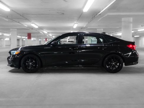 Used 2024 Honda Civic Sport image 13