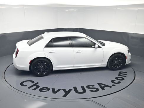 Used 2023 Chrysler 300 Touring L w/ Comfort Group image 32