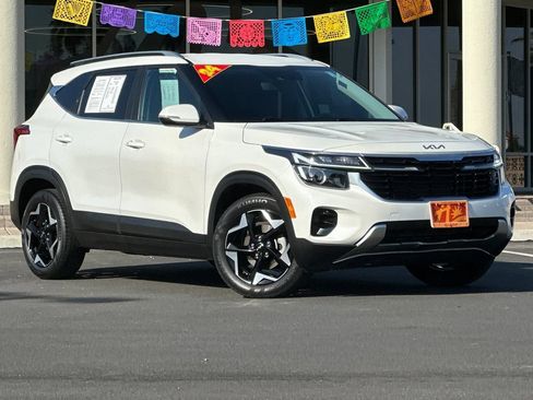 Used 2024 Kia Seltos EX FWD image 1