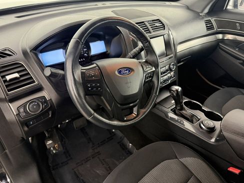 Used 2019 Ford Explorer XLT w/ Equipment Group 201A image 18