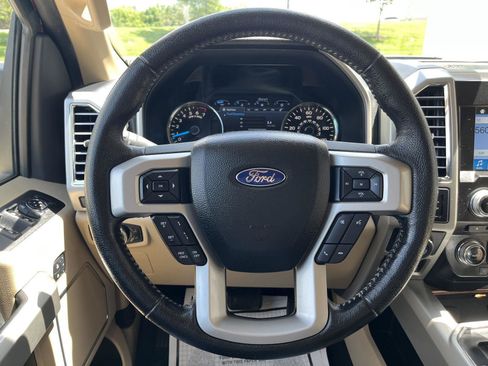 Used 2016 Ford F150 Lariat w/ Equipment Group 502A Luxury AWD/4WD image 20