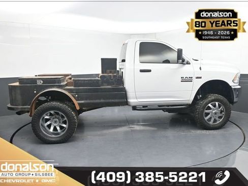 Used 2018 RAM 3500 Tradesman w/ Chrome Appearance Group AWD/4WD image 2
