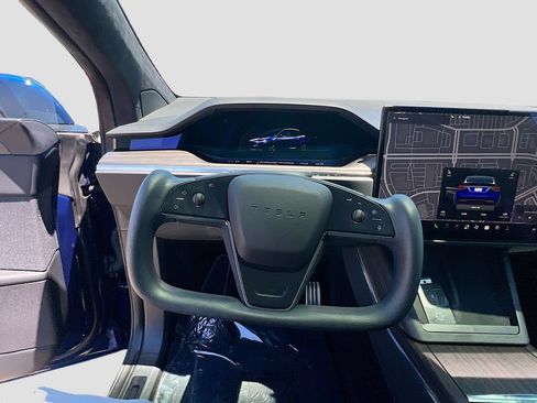 Used 2022 Tesla Model X AWD/4WD image 10