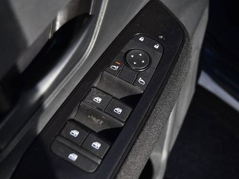 New 2026 Nissan Kicks S image 9