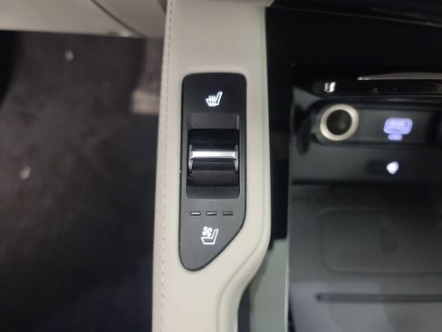 Used 2022 Kia Telluride EX w/ EX Premium Package image 38