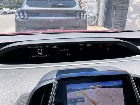 Used 2022 Toyota Prius Prime XLE FWD image 17