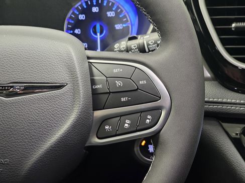 New 2026 Chrysler Pacifica Select image 23