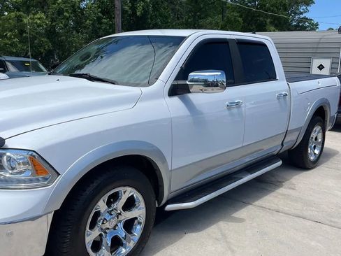 Used 2014 RAM 1500 Laramie w/ Convenience Group AWD/4WD image 2