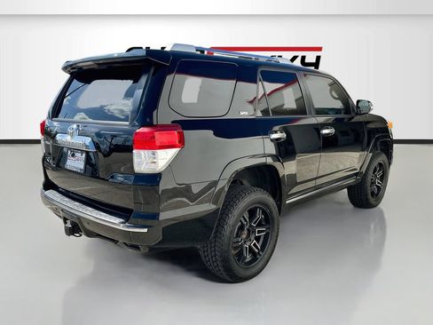 Used 2013 Toyota 4Runner SR5 AWD/4WD image 7