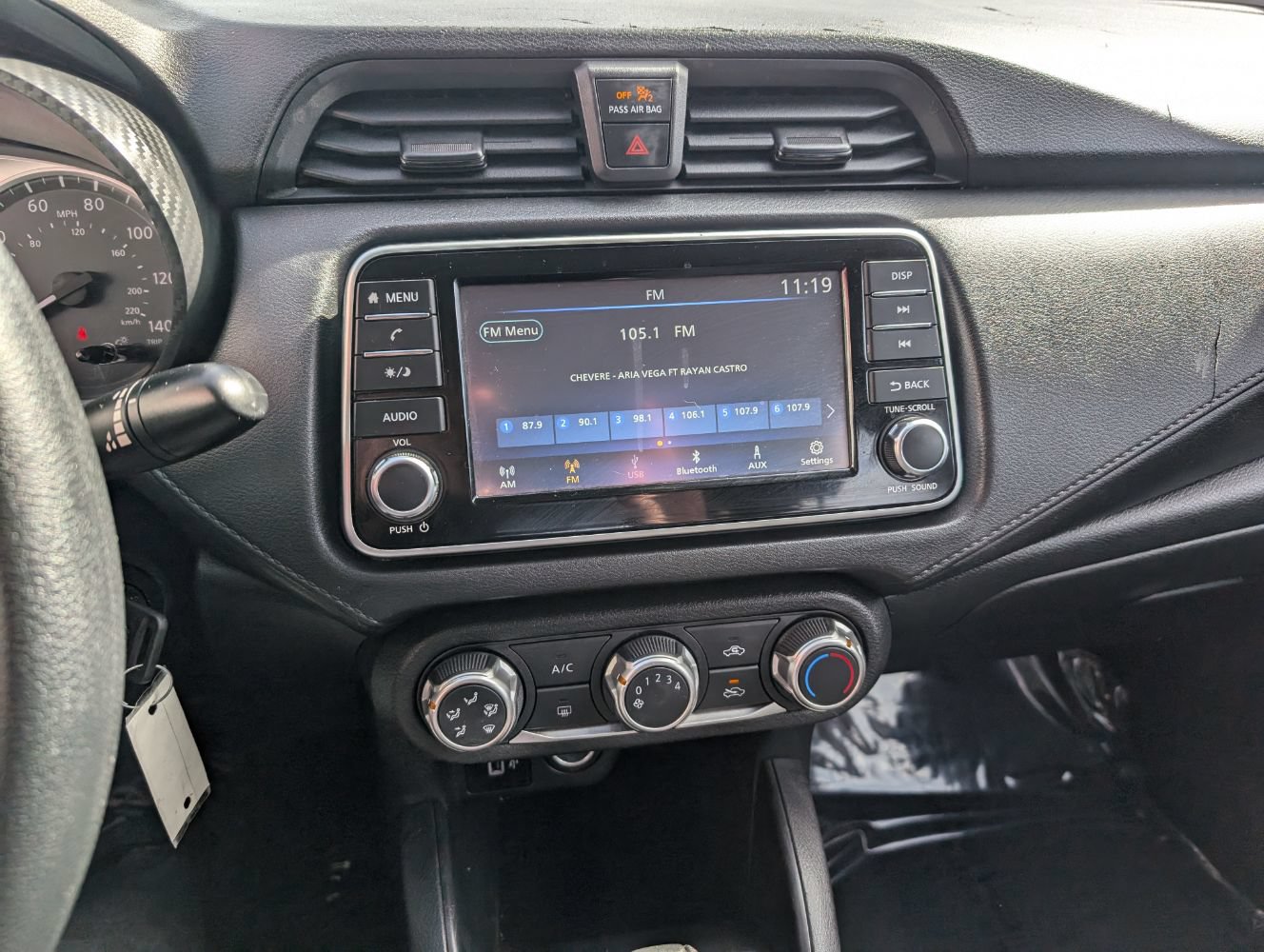 Used 2025 Nissan Versa S w/ Trunk Package FWD image 22
